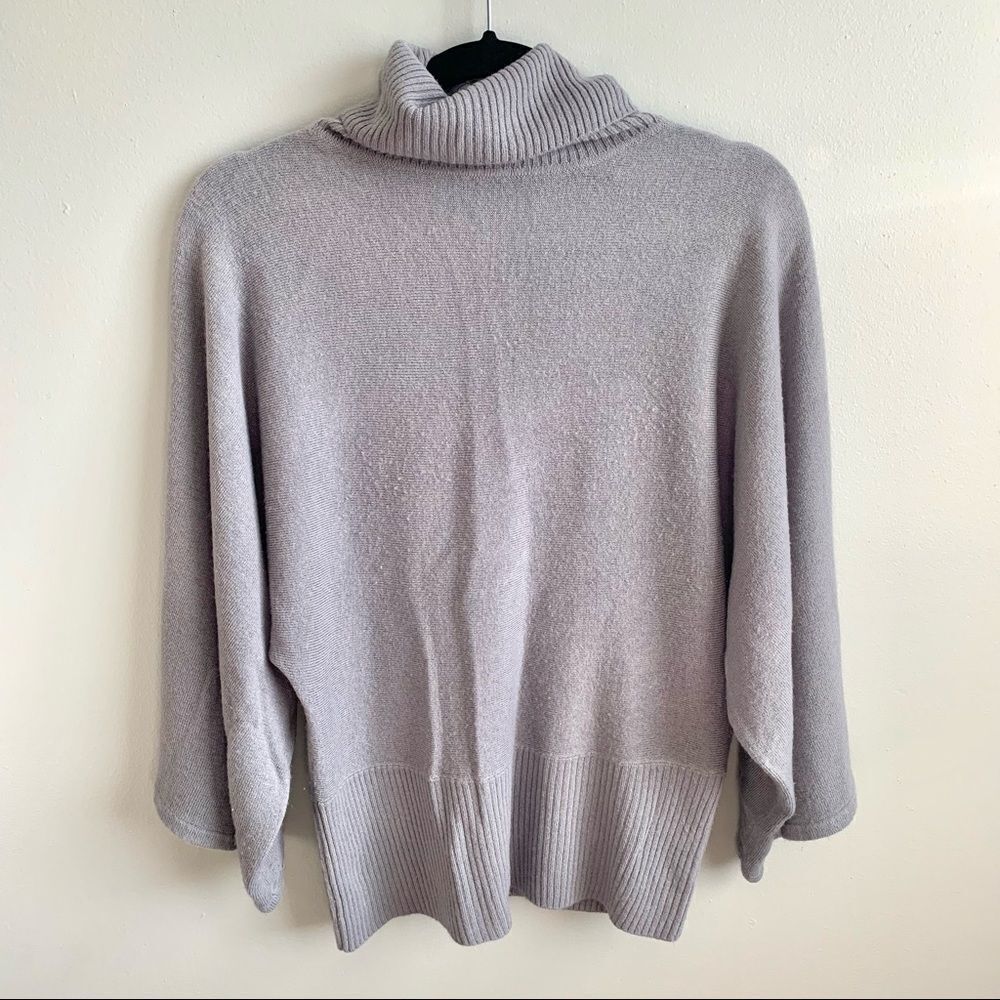 BCBG Maxazria Women’s Turtleneck Pullover Sweater Large Dusty Blue